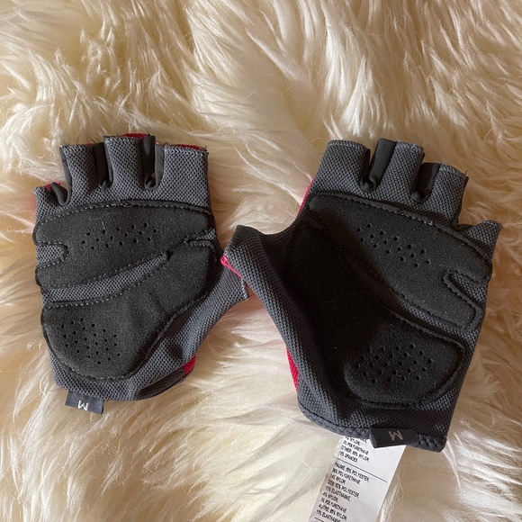 Nike weightlifting workout gloves - Picture 2 of 2